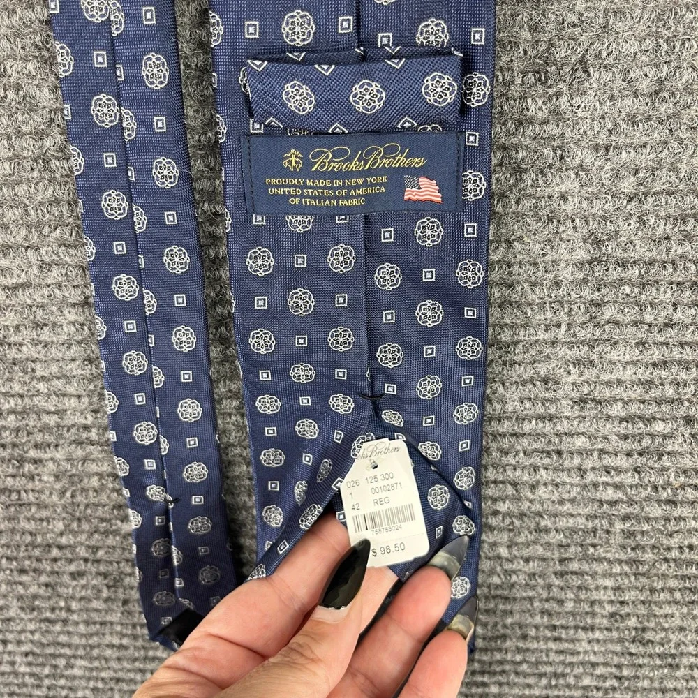 Brooks Brothers Silk Necktie Men 58